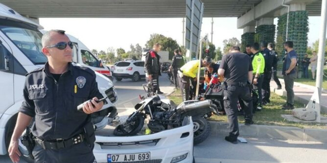 ‘Dur’ ihtarına uymayan sürücüyü kovalayan trafik polisi ölümden döndü
