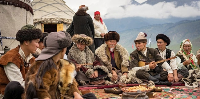 Kırgızistan'da Manas Destanı Günü kutlandı