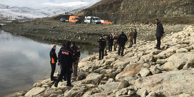 Dalgıçlar, Demirözü Barajında kayıp kişiyi aradı