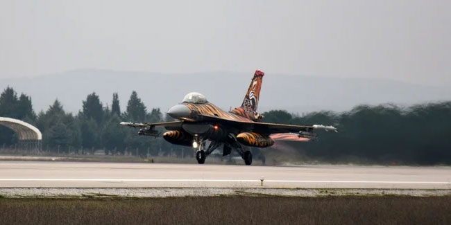 F-16'lar, Ege'de eğitim görevi icra etti