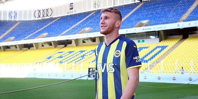 Burak Kapacak için Fenerbahçe'ye transfer teklifi! Lisansı daha dün çıkmıştı...