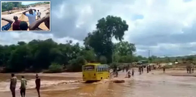 Kenya’da taşan nehri geçmek isteyen otobüs devrildi: 31 ölü