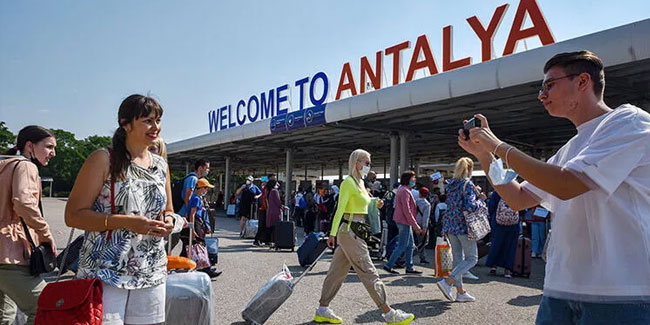 Antalya'da Rusya-Ukrayna savaşına rağmen rekor