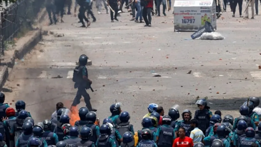 Kamu sektörü protestolarında izdiham: Çok sayıda kişi öldü
