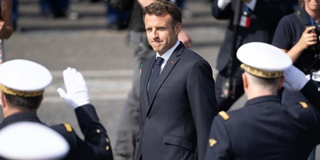 Fransa Cumhurbaşkanı Macron Cezayir'e gidecek