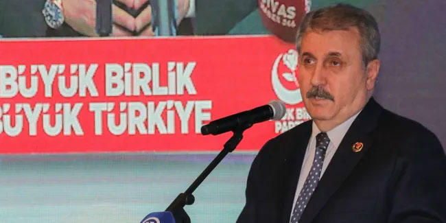 Destici: En düşük emekli maaşının 21 bin TL’nin üzerine çıkarılmalı