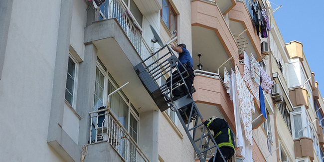 Emekli polis, meslektaşlarının balkondan girdiği evinde ölü bulundu