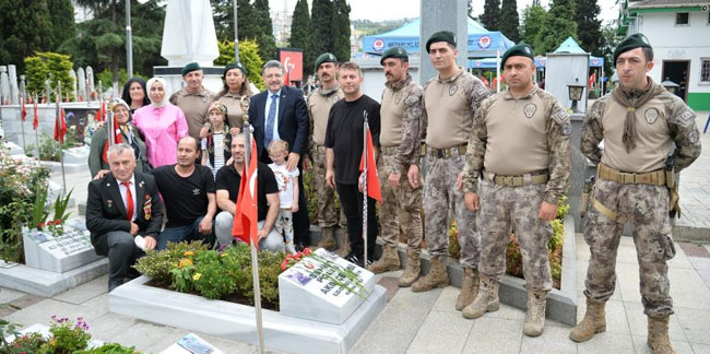 Trabzon'da Şehit mezarları unutulmadı