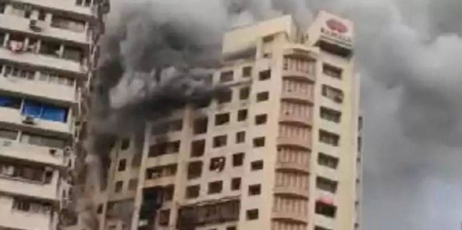 Mumbai’de 20 katlı binada yangın çıktı: Çok sayıda ölü ve yaralı var