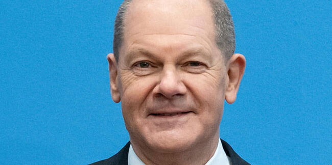 Almanya Başbakanı Olaf Scholz oldu