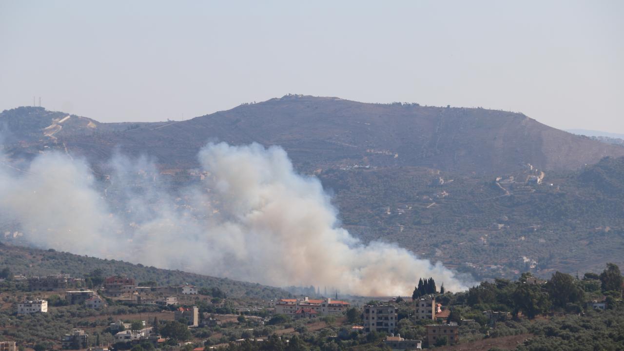 İsrail Lübnan'ın sınır hattındaki bölgelere saldırdı
