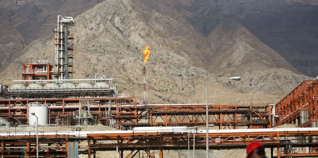 İran, günlük ham petrol üretimini 4 milyon varile çıkaracak