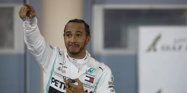 Formula 1'in son şampiyonu Lewis Hamilton koronavirüse yakalandı