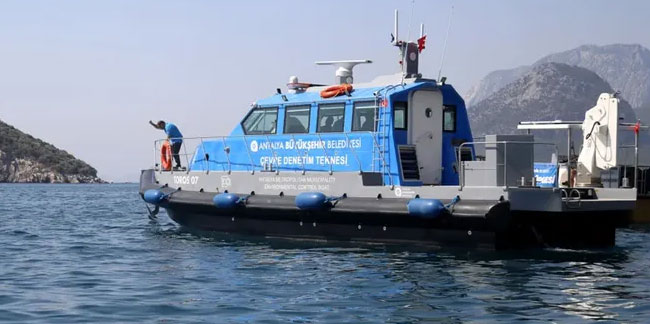 Antalya'da denizi kirleten 34 gemiye 101 milyon lira ceza
