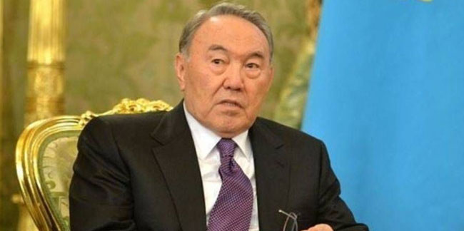 Tek başına ülkeyi 28 yıl yöneten Nazarbayev Kazakistan'ı terk etti