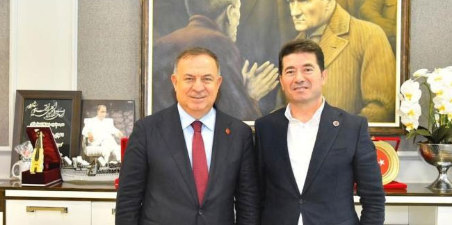 CHP Genel Başkan Yardımcısı Gökhan Zeybek Trabzon'da