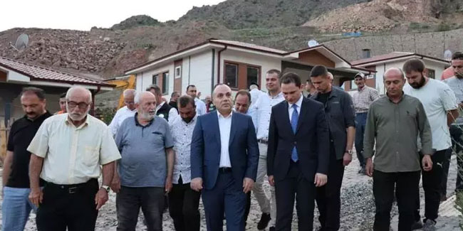 Artvin Valisi Ünsal: Tedbir amacıyla 5 ev boşaltıldı