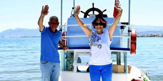 Emekli çift tekne ile Türkiye turuna çıktı