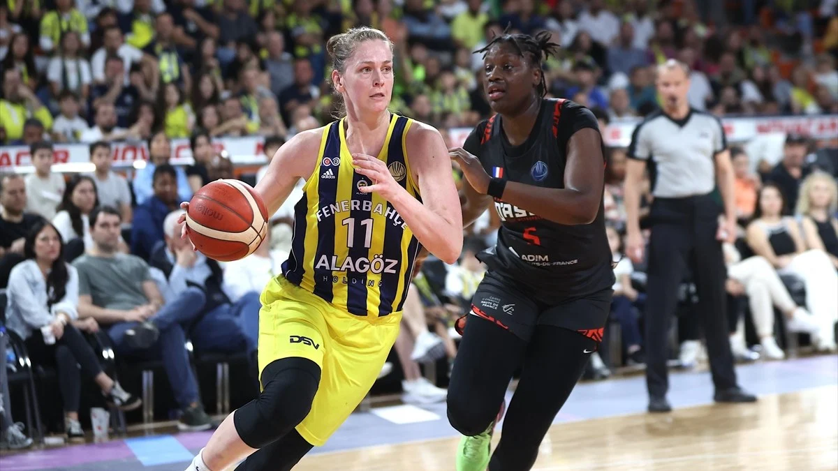 Fenerbahçe EuroLeague'de üst üste ikinci kez şampiyon