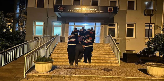 Antalya'da jandarma ekiplerinden uyuşturucu operasyonu! 3 bin kullanımlık bonzai ele geçirildi