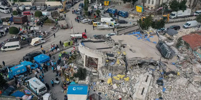 Deprem bölgesindeki ağır hasarlı bina sayısı açıklandı!