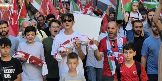 Samsun'da Filistin'e destek yürüyüşü