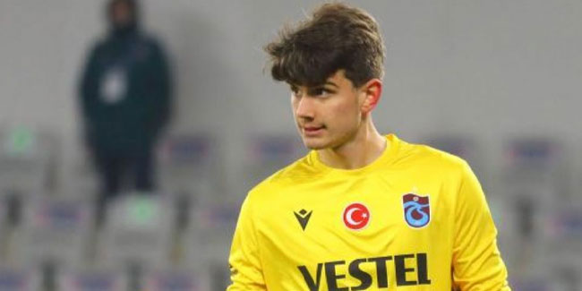 Trabzonspor'un genç kalecisi Kağan Moradaoğlu'nun YKS başarısı