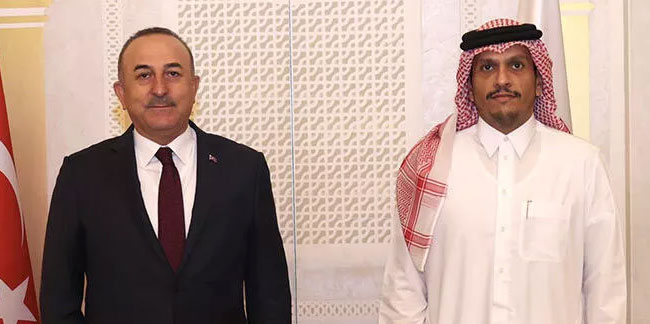 Bakan Çavuşoğlu, Katarlı mevkidaşı Şeyh Al Sani ile görüştü
