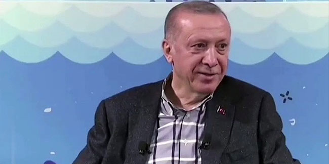 Erdoğan'ın gençlerle buluşmasında ilginç an: ''Çıkışta ben sana anlatırım''