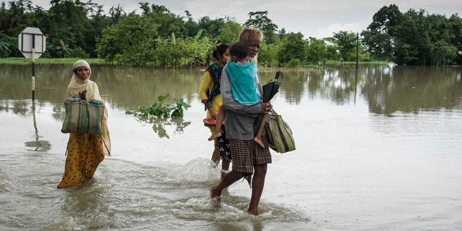 Hindistan'da sel felaketi: Onlarca kişi öldü