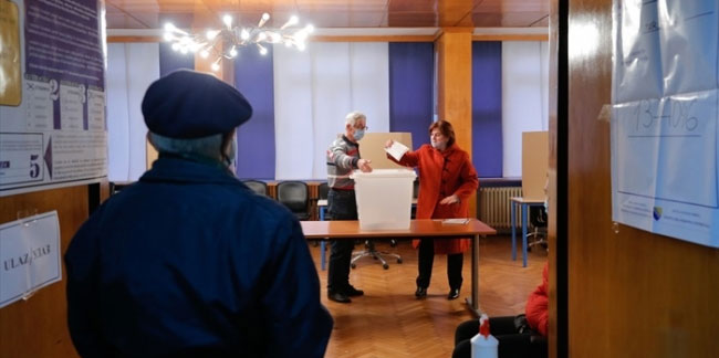 Bosna Hersek halkı yerel seçimler için sandık başına gitti