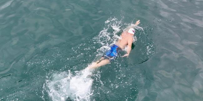 Giresun'da adadan, karaya yüzme yarışması yapıldı