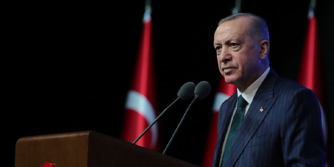 Cumhurbaşkanı Erdoğan duyurdu: '2 ülkeye daha kimlikle seyahat dönemi başlıyor'