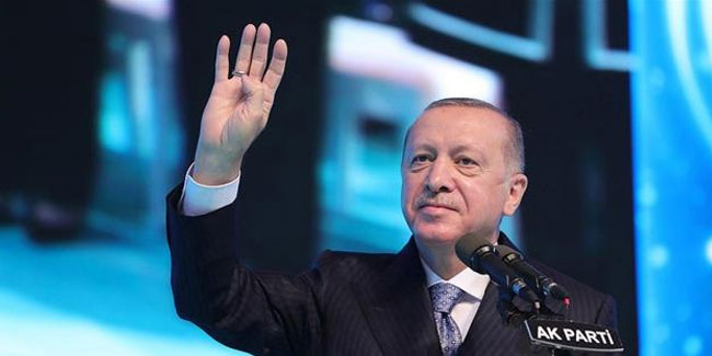 Erdoğan 1428 oyla yeniden Genel Başkan seçildi