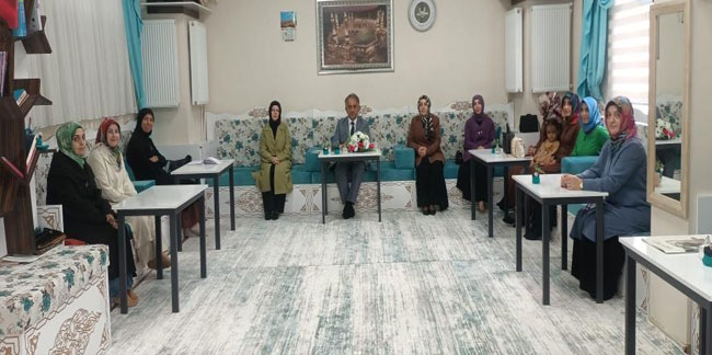 Bayburt'ta ailenin önemi konulu seminer düzenlendi