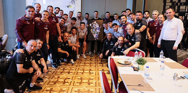 Trabzonspor’da Marek Hamsik’e veda hediyesi