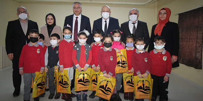 Bayburt’ta “Her Sınıfa Bir Şehit ve Gazi” projesinin tanıtımı yapıldı