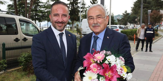 Başkan Güler’den ilk ziyaret Perşembe Belediyesi’ne