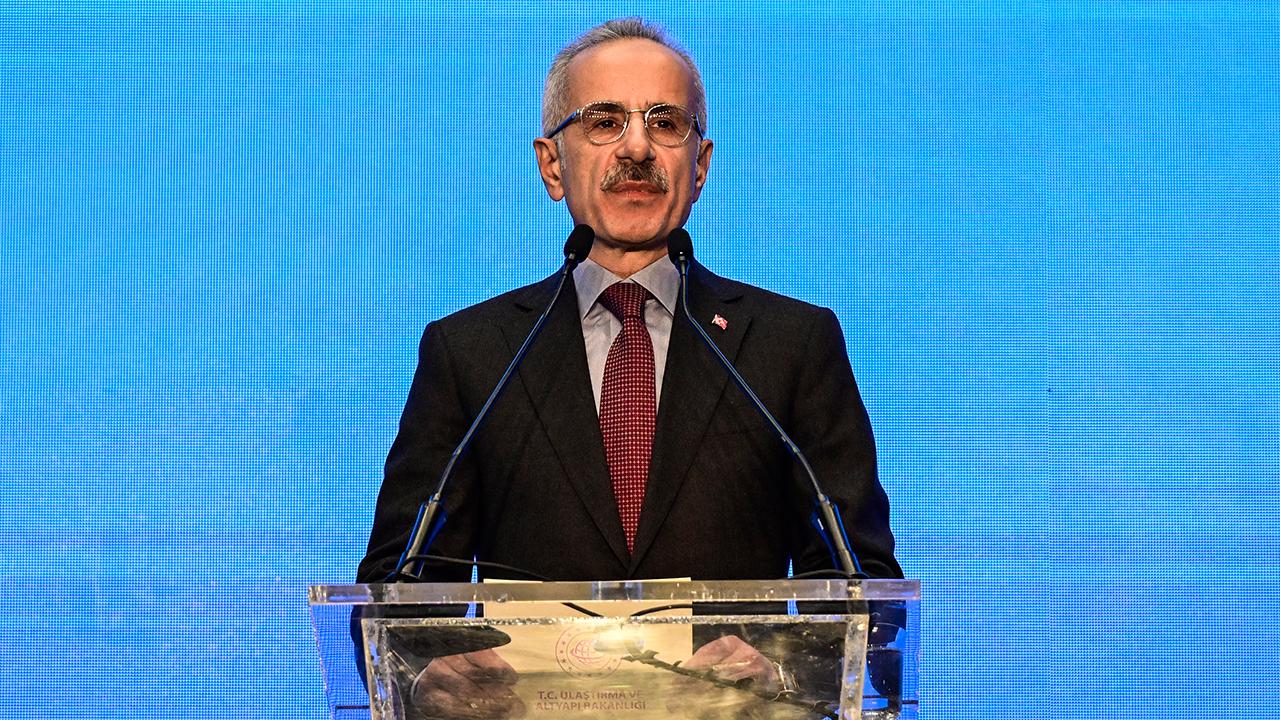 Uraloğlu: “Türkiye'yi Avrupa'nın 6. dünyanın 8. Yüksek Hızlı Tren işletmecisi yaptık