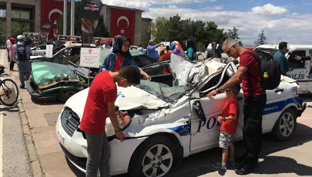15 Temmuz'da bombalanan ve ezilen araçlar Meclis't