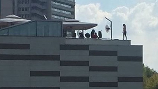 Ankamall AVM'de intihar girişimi 