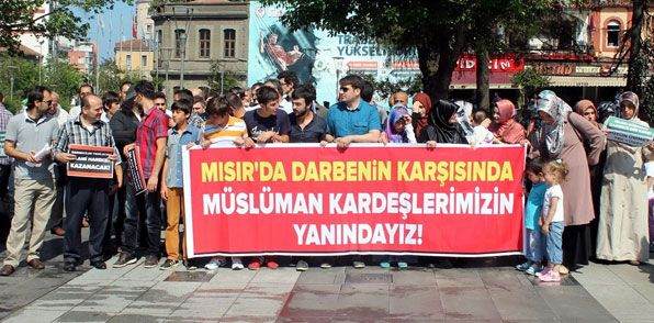 Trabzon'da Mursi'ye destek eylemi