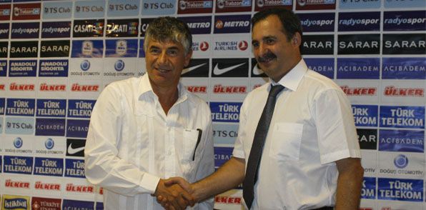 Trabzonspor Giray Bulak ile sözleşme imzaladı