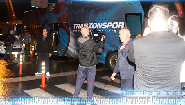 Trabzonspor’a havaalanında protesto 
