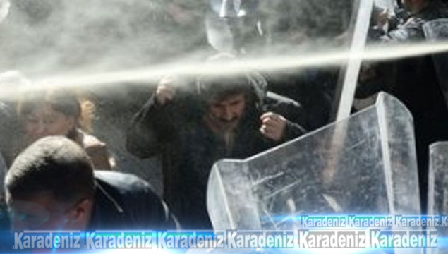 3 ilde HDP protestosuna polis müdahalesi