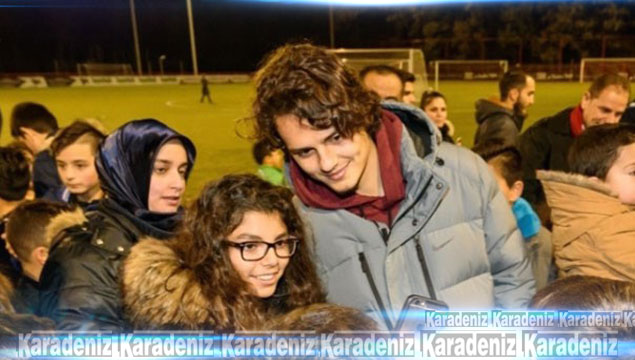 "Enes Ünal bizim için bir kahramandır..."