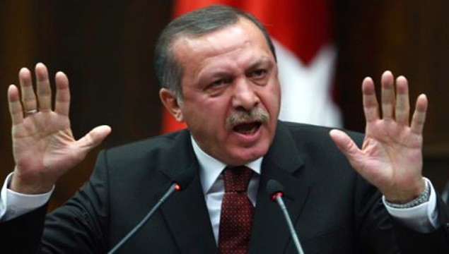 Erdoğan'a hakaret iddiası ile görevden alındı