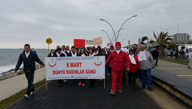 Trabzon'da Kadınlar Günü yürüyüşü