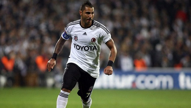 Quaresma'dan 2 yıllık imza!