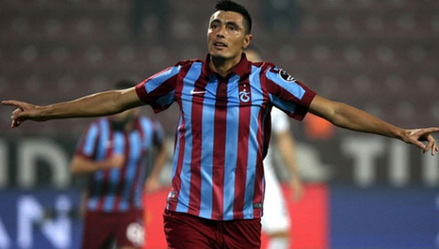 Cardozo menajerini çağırdı